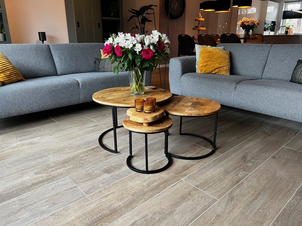 Woonkamer keramisch parket